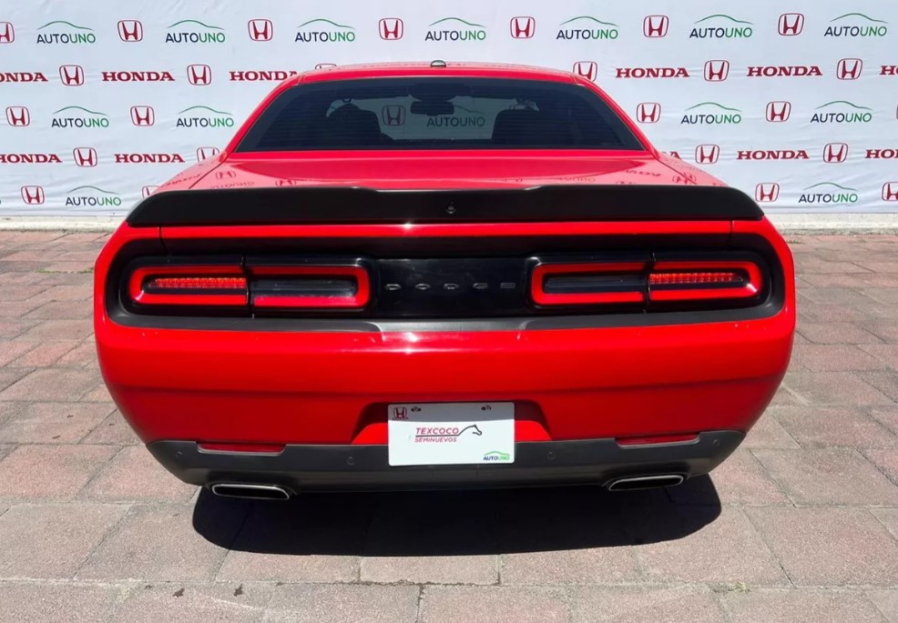 Dodge Challenger