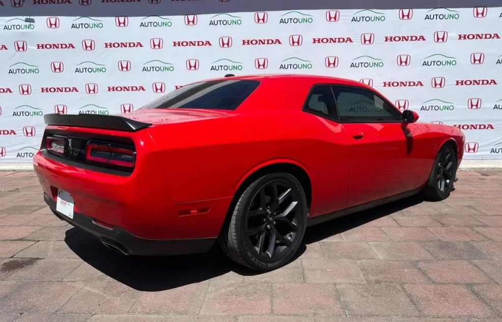 Dodge Challenger