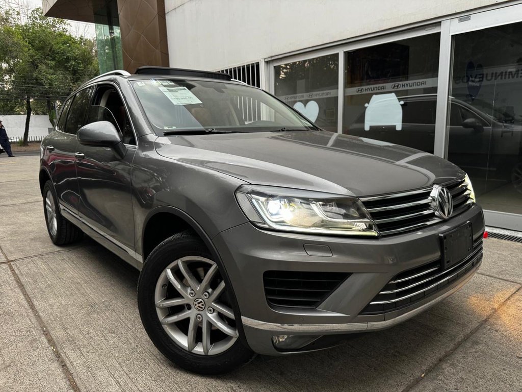 Volkswagen Touareg