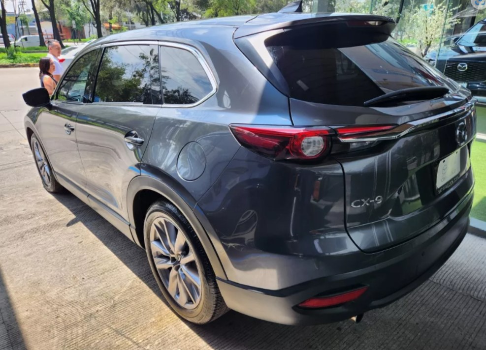 Mazda CX-9